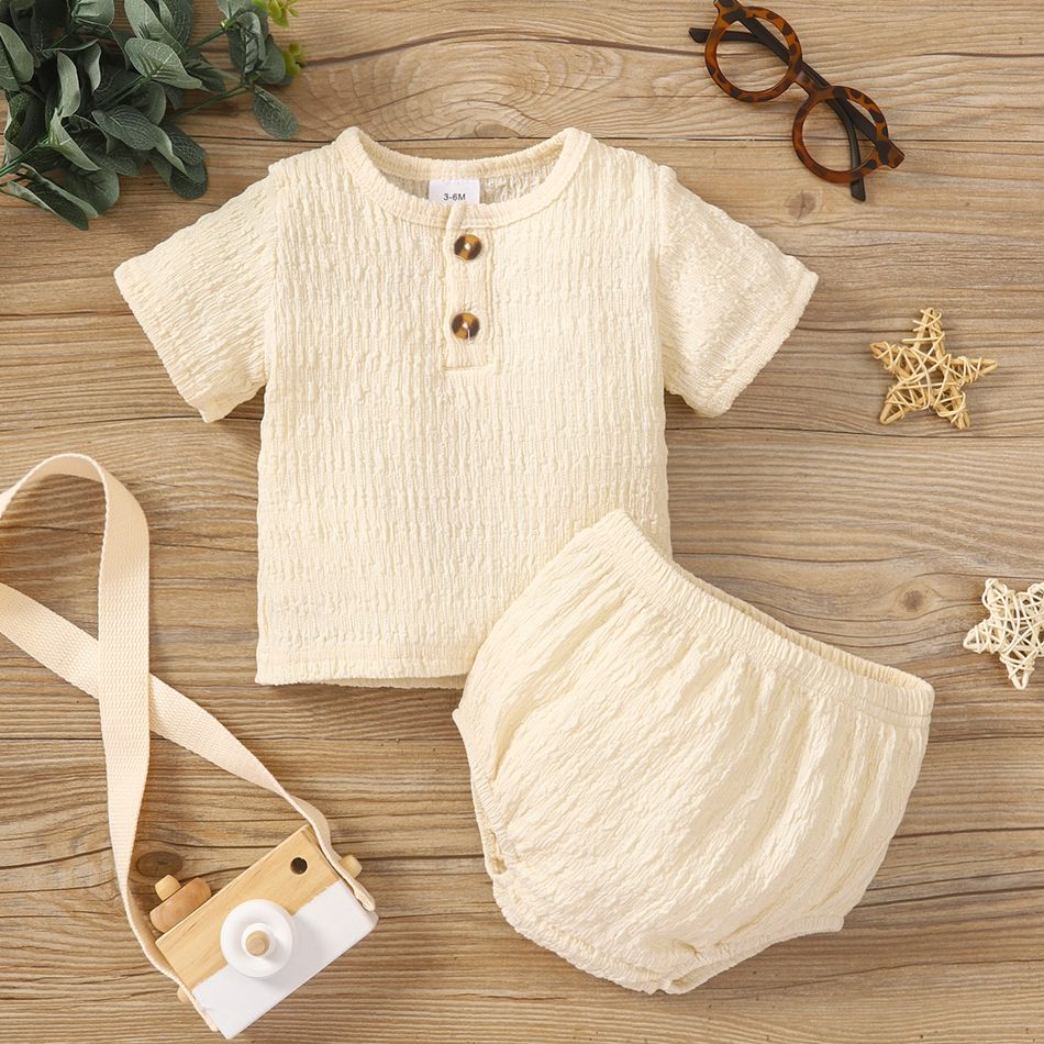 2pcs Baby Boy/Girl Button Front Solid Textured Short-sleeve Tee and Shorts Set LightKhaki