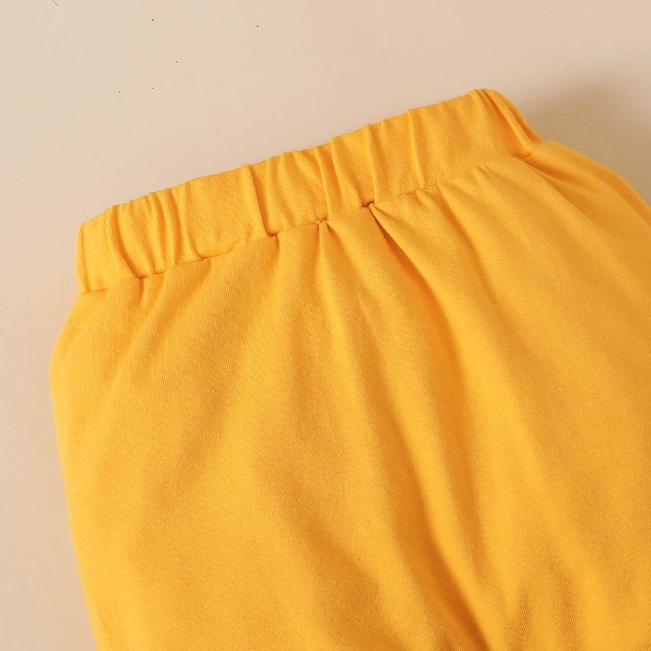 2pcs Baby Girl 95% Cotton Ripped Pants and Allover Sunflower Print Pinstriped Ruffle Trim Flare-sleeve Romper Set Yellow big image 7