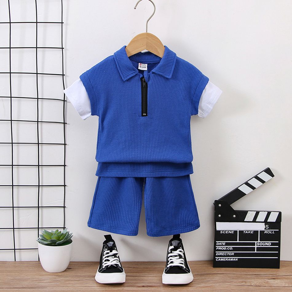 2pcs Toddler Boy Trendy Faux-two Zipper Lapel Collar Waffle Tee and Shorts Set Deep Blue big image 2