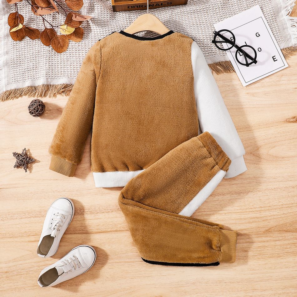 2pcs Toddler Boy Trendy Colorblock Fleece Sweatshirt and Pants Set Brown big image 2