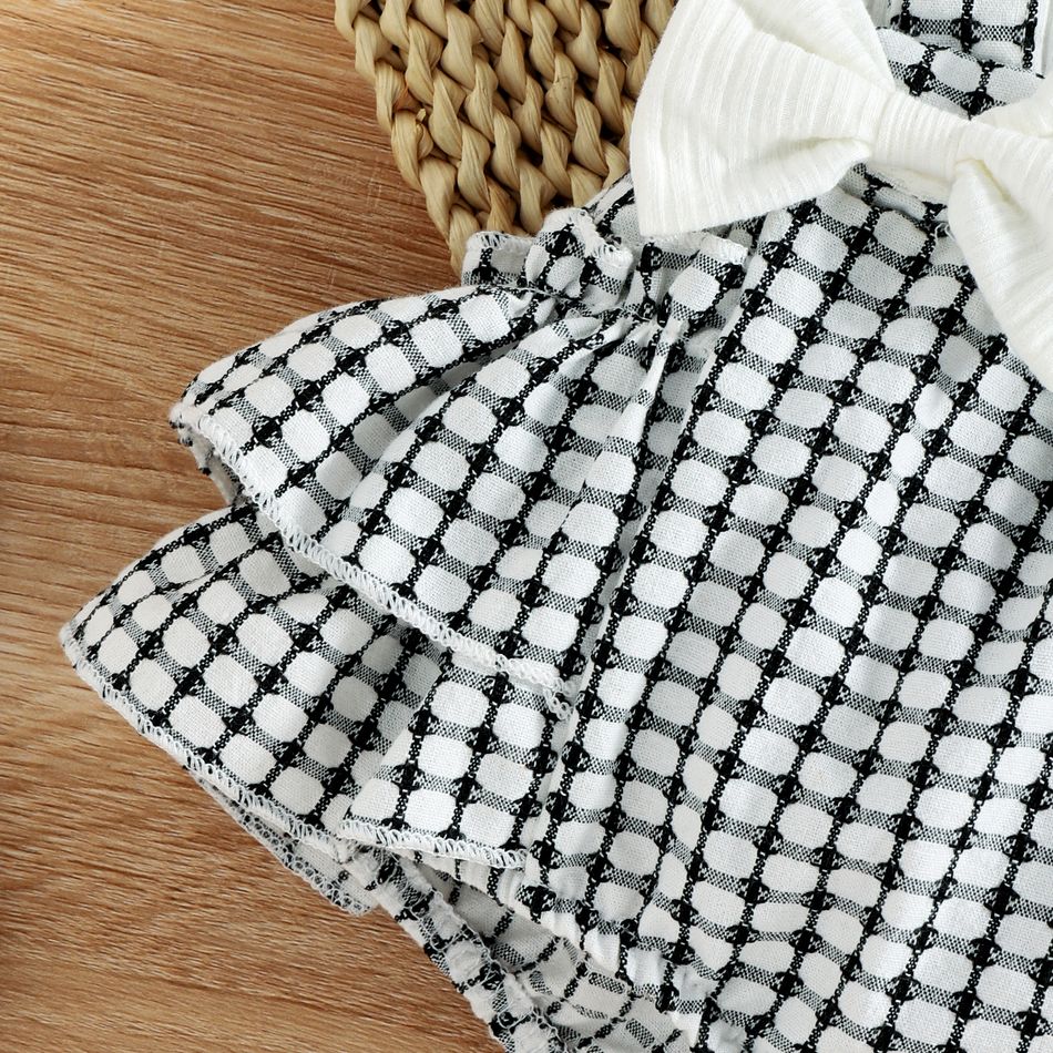 2pcs Baby Girl 95% Cotton Ribbed Ruffle-sleeve Bowknot Splicing Plaid Layered Romper with Headband Set White big image 5