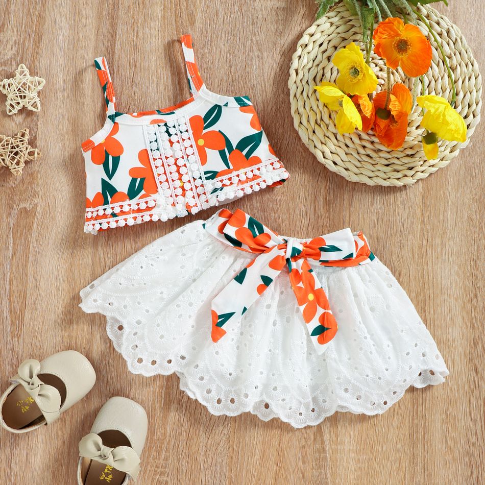 2pcs Baby Girl Floral Print Camisole Crop Top and Bowknot Hollow Out Skirt Set White big image 3