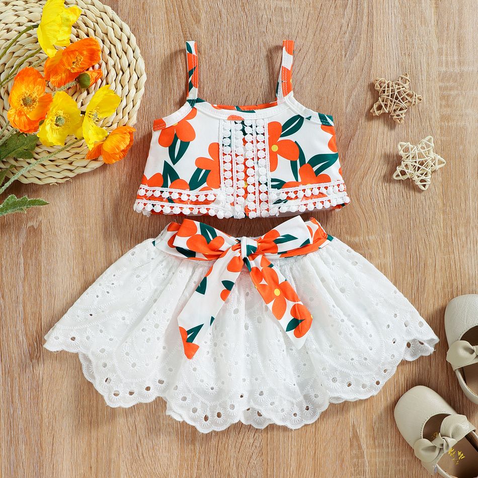 2pcs Baby Girl Floral Print Camisole Crop Top and Bowknot Hollow Out Skirt Set White