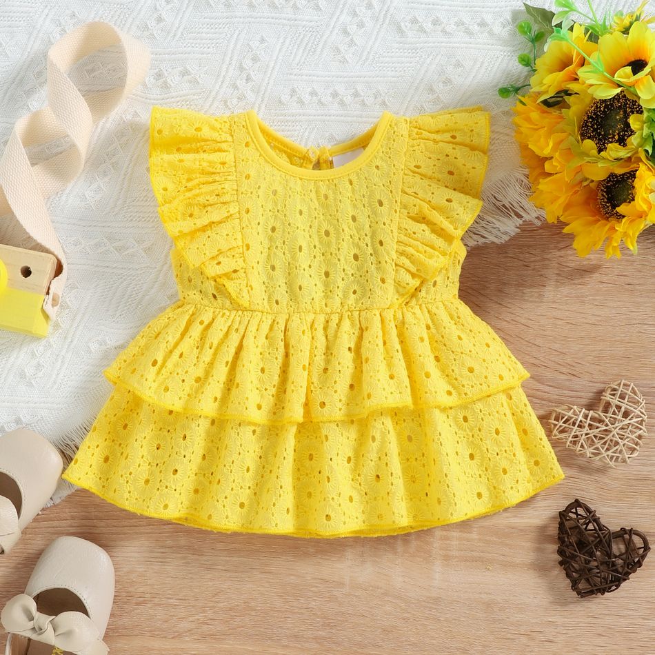 2pcs Baby Girl Solid Eyelet Embroidered Ruffle Trim Layered Tank Top and Allover Daisy Floral Print Flared Pants Set Yellow big image 4
