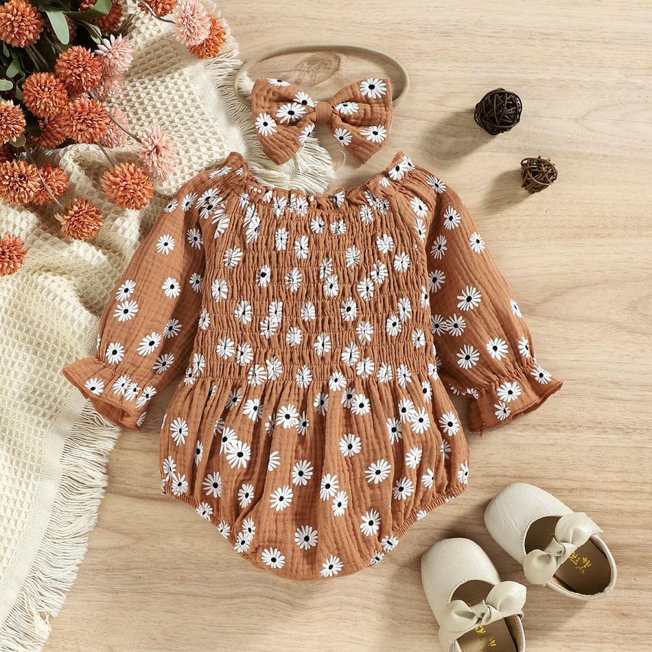 2pcs Baby Girl Allover Daisy Floral Print Off Shoulder Long-sleeve Shirred Crepe Romper with Headband Set dilutebrown big image 2