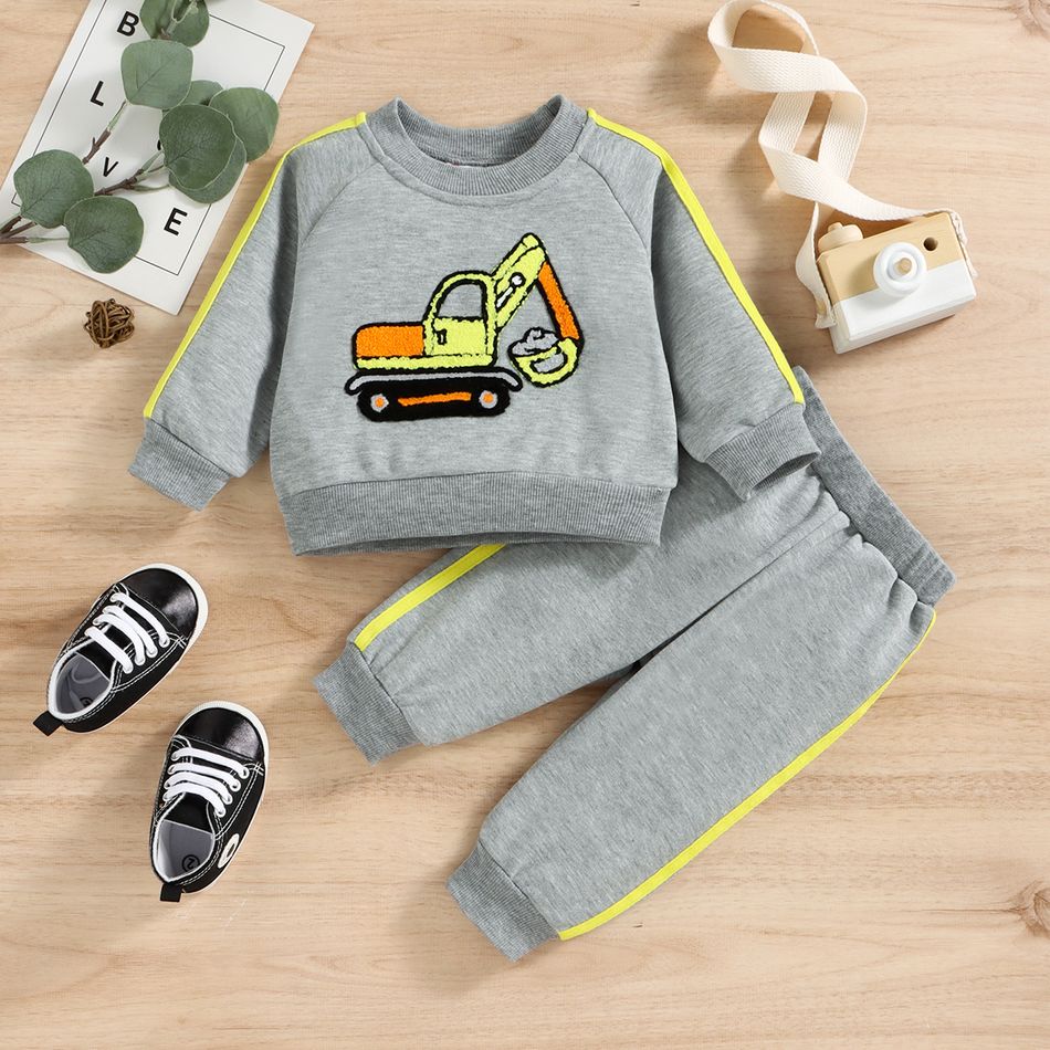 2pcs Baby Boy/Girl Construction Vehicle Embroidered Colorblock Long-sleeve Sweatshirt and Sweatpants Set Lightgrey big image 2