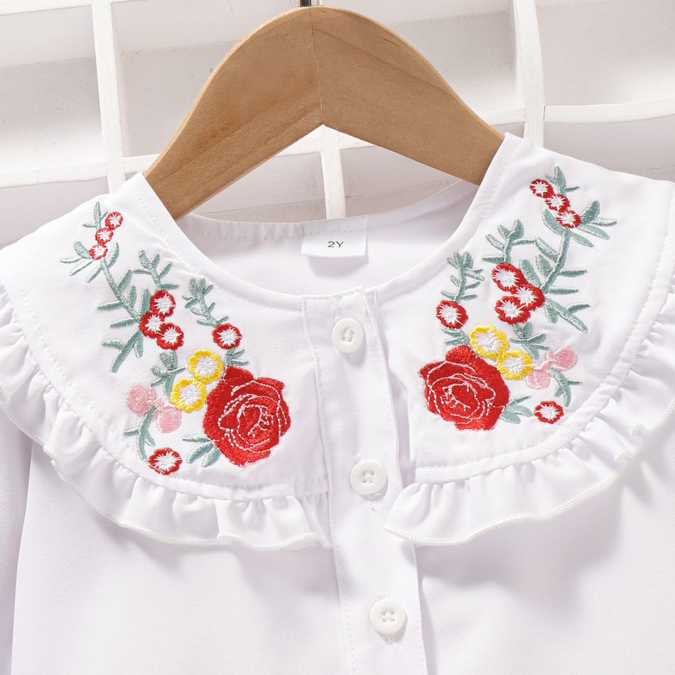 2pcs Toddler Girl Sweet Floral Embroidered Blouse and Belted Skirt Set White big image 5