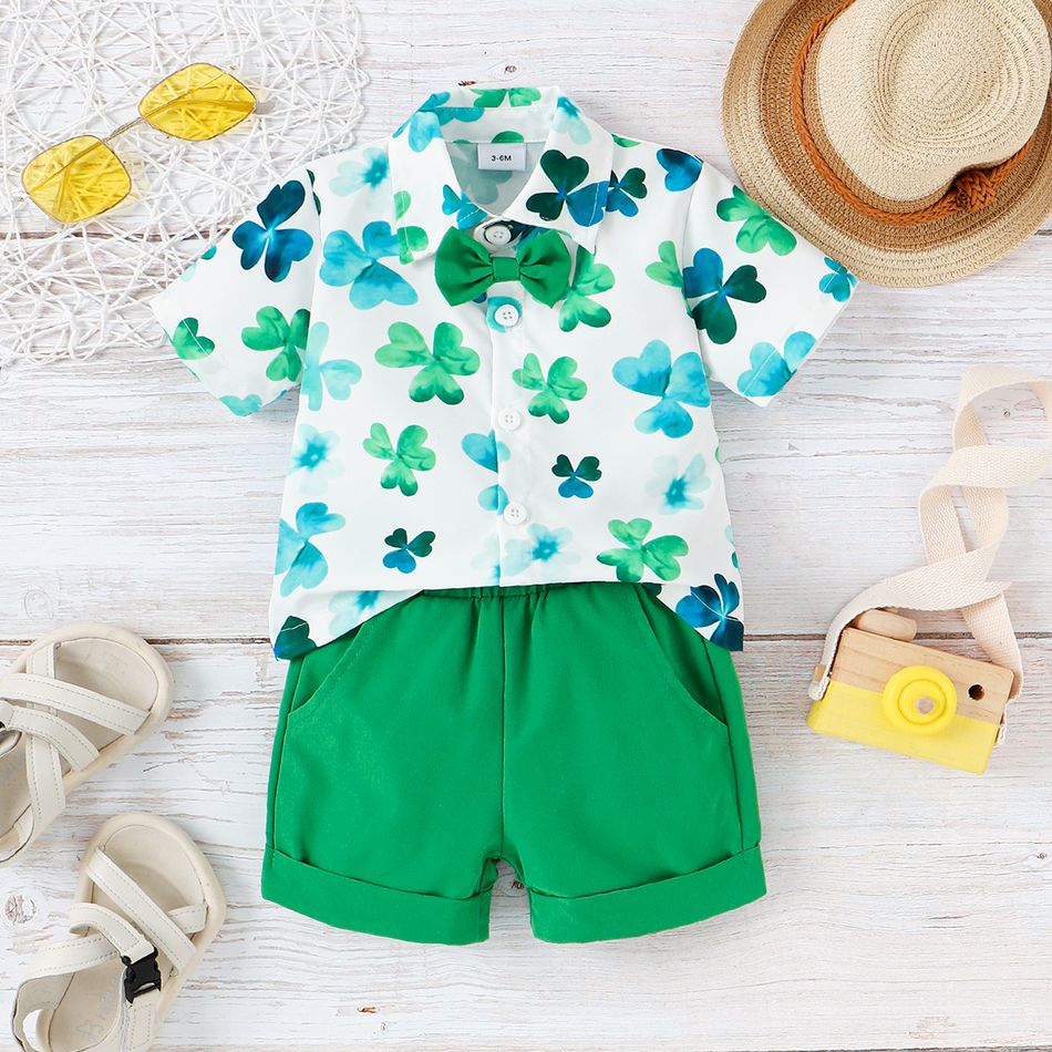 St. Patrick's Day 2pcs Baby Boy Allover Leaf Print Short-sleeve Shirt and Solid Shorts Set Green big image 3