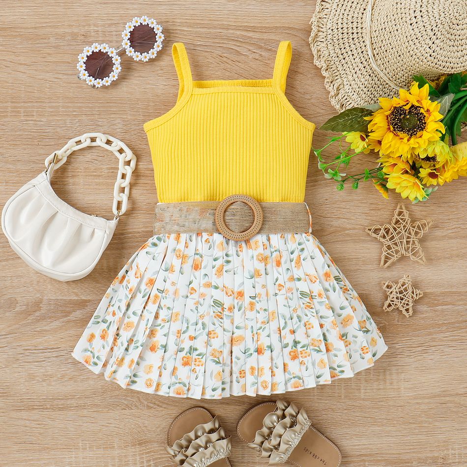 3pcs Toddler Girl Sweet Ribbed Crop Camisole and Floral Print Pleated Skirt & Belt Set Yellow big image 5