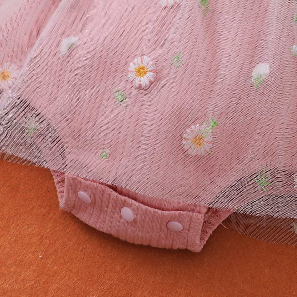 2pcs Baby Floral Embroidered Mesh Splicing Long-sleeve Ribbed Romper Dress Set Pink big image 6
