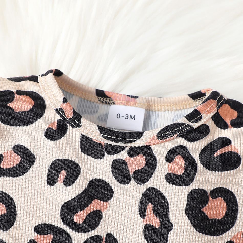 2pcs Baby Girl 100% Cotton Denim Overall Dress and Leopard Print Ruffle Long-sleeve Romper Set Black big image 5