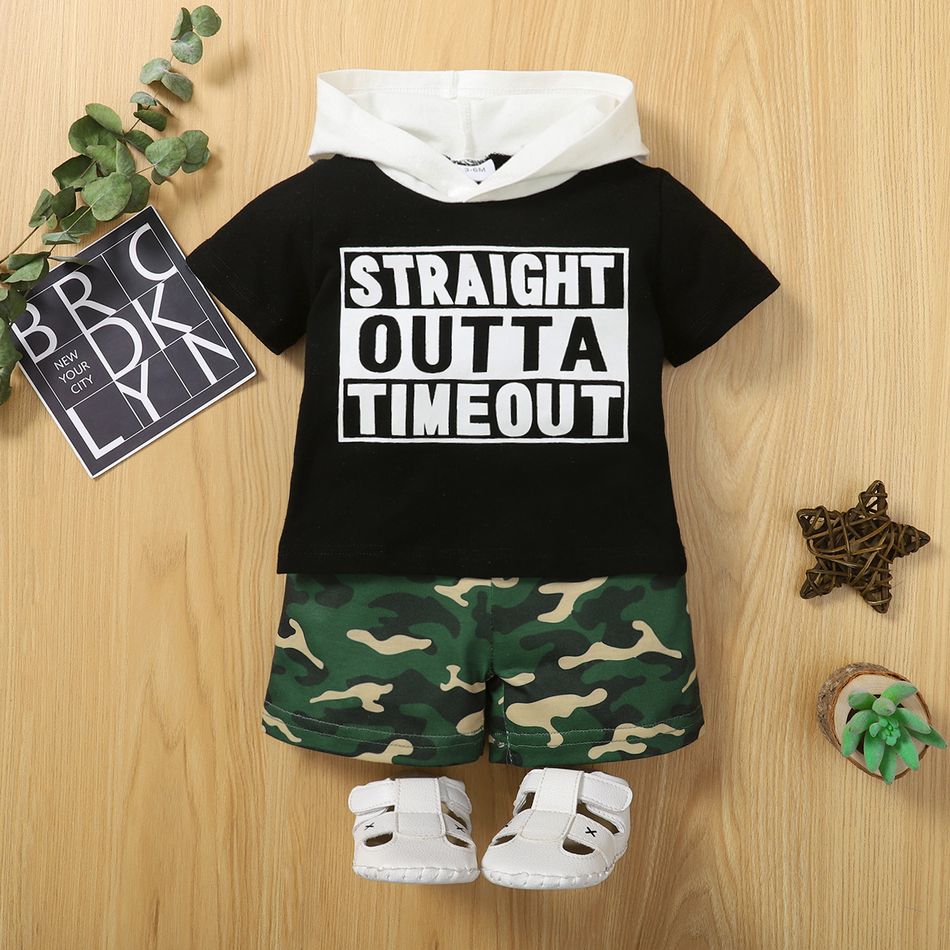 2pcs Baby Boy 95% Cotton Short-sleeve Letter Print Contrast Hooded Tee and Camouflage Shorts Set Black big image 1