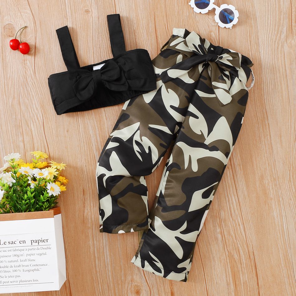 2-piece Toddler Girl Bowknot Design Black Crop Camisole and Belted Camouflage Print Pants Set Black