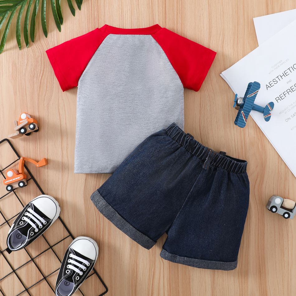 2pcs Baby Boy 100% Cotton Denim Shorts and Colorblock Raglan-sleeve T-shirt Set Red big image 2