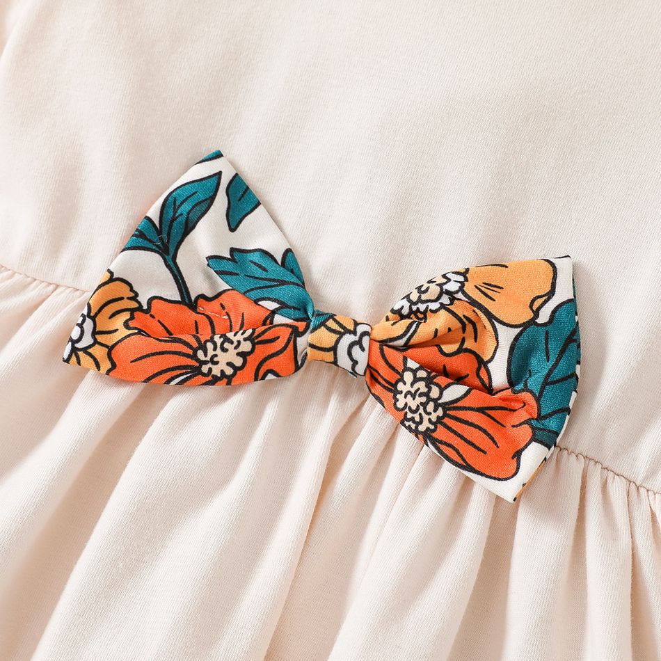 2pcs Toddler Girl Bowknot Design Ruffled High Low Long-sleeve Tee and Floral Print Leggings Set Apricot big image 4