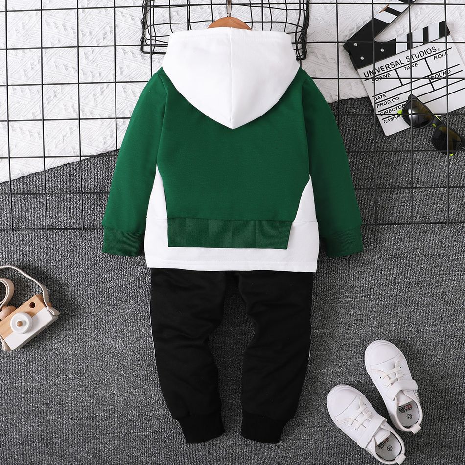 2pcs Toddler Boy Trendy Faux-two Letter Print Hoodie Sweatshirt and Elasticized Pants Set Green big image 2