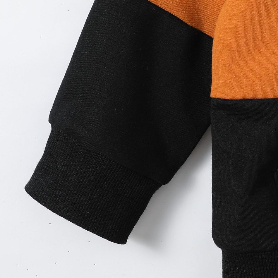 2pcs Toddler Boy Letter Print Colorblock Sweatshirt and Pants Set Black big image 4