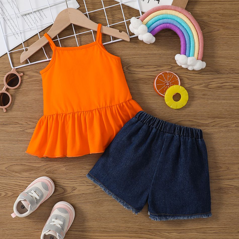 2pcs Toddler Girl Trendy Cotton Ruffled Camisole and Ripped Panel Denim Shorts Set Orange