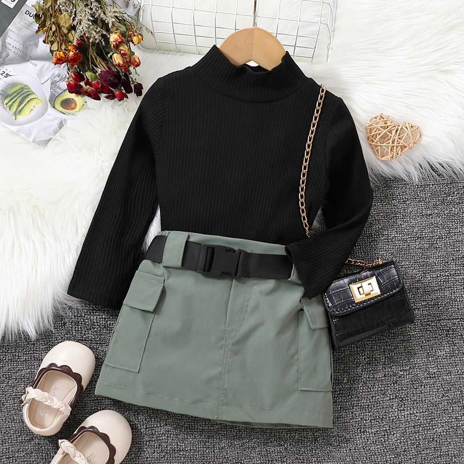 2pcs Toddler Girl Trendy Mock Neck Tee and Belted Pocket Design Skirt Set Green