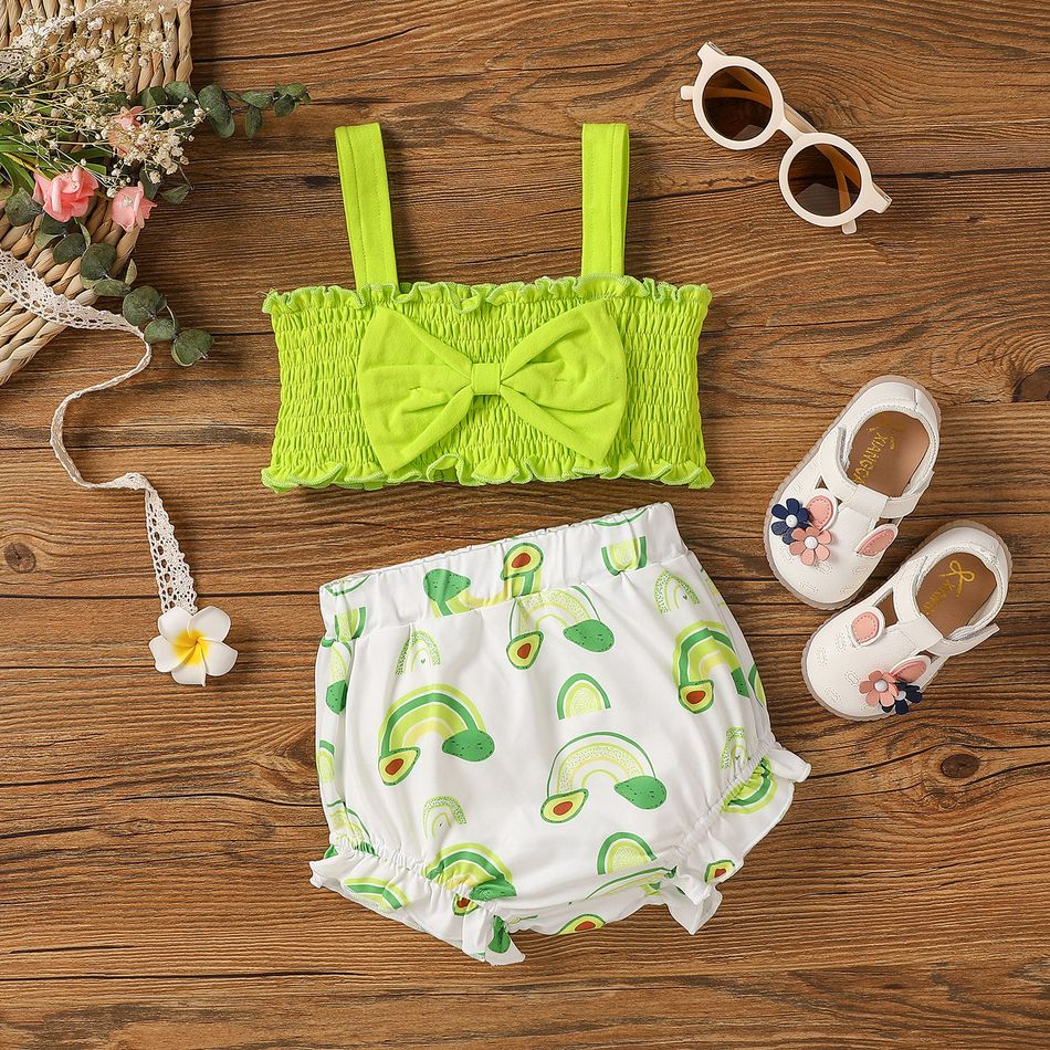 2pcs Baby Girl 95% Cotton Bow Front Shirred Camisole and Allover Avocado Print Shorts Set Green