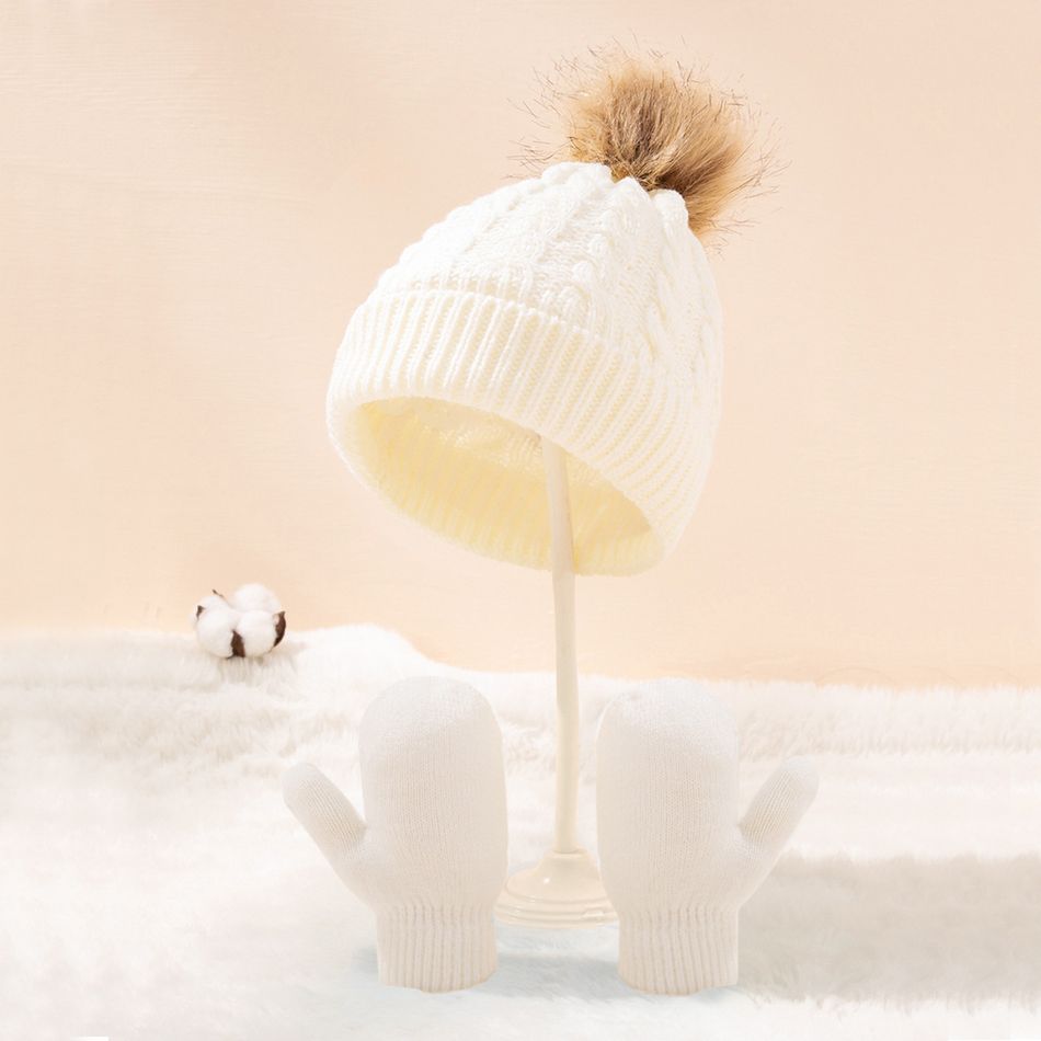 Conjunto para bebê/criança pequena (pacote com 4) com luvas, cachecol e gorro de tricô se, estampa e com pompom decorativo Branco big image 3