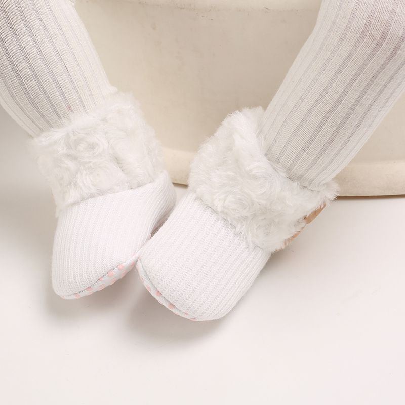 Baby / Toddler Girl Solid Button Fluff Knitted Casual Fleece-lining Prewalker Shoes White big image 4