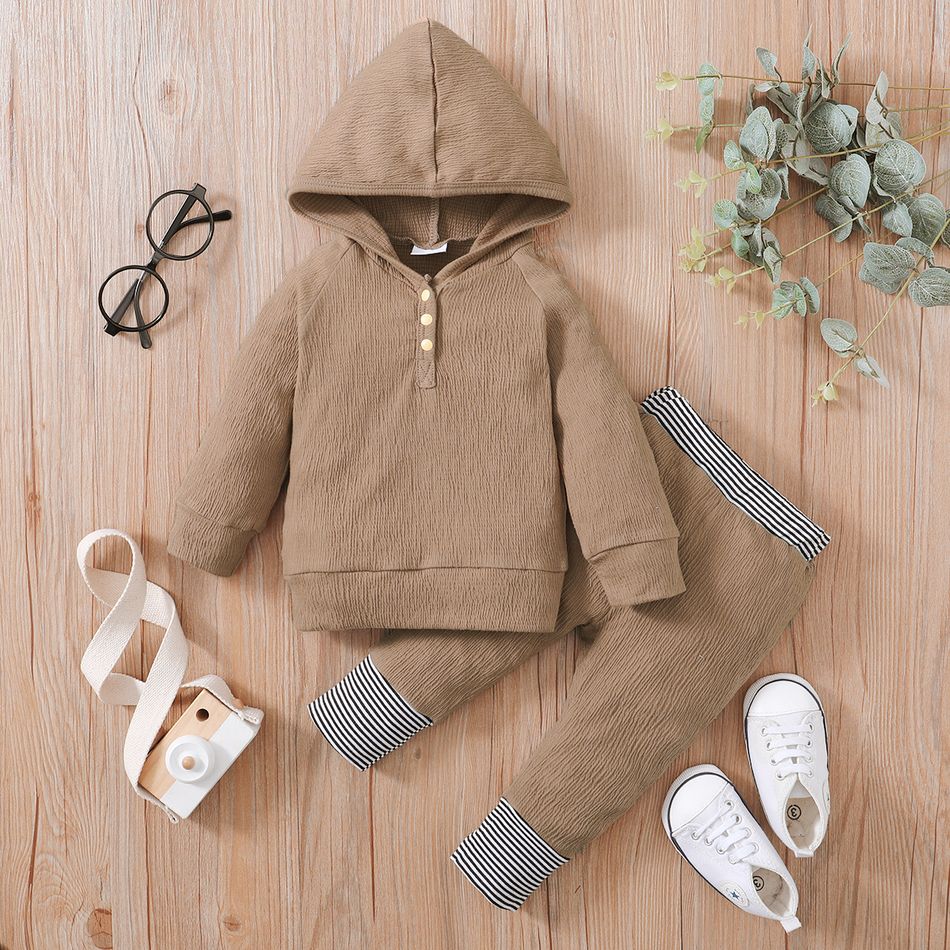 2pcs Baby Boy Solid Textured Long-sleeve Hoodie and Striped Splicing Trousers Set Brown