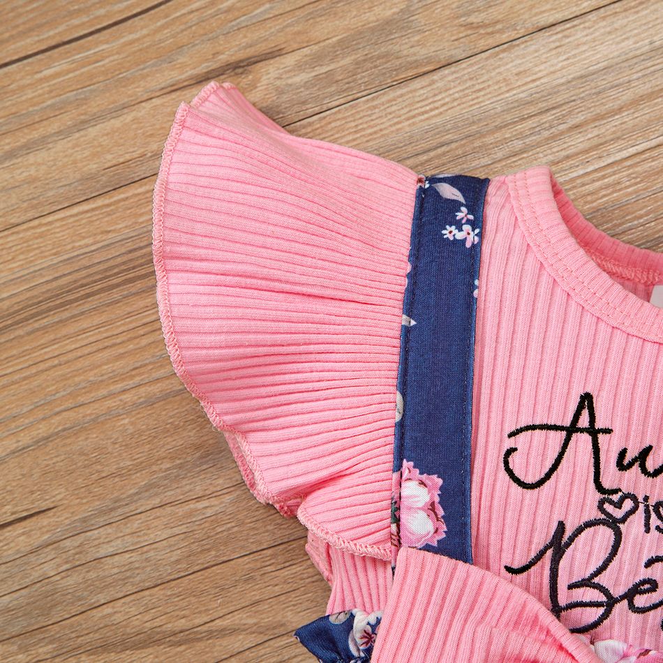 2pcs Baby Girl Letter Embroidered Rib Knit Flutter-sleeve Spliced Floral Print Jumpsuit with Headband Set Pink big image 3