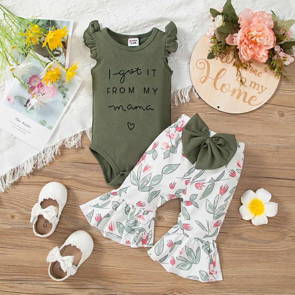 2pcs Baby Girl Letter Print Rib Knit Flutter-sleeve Romper and Bow Front Floral Print Flared Pants Set Green