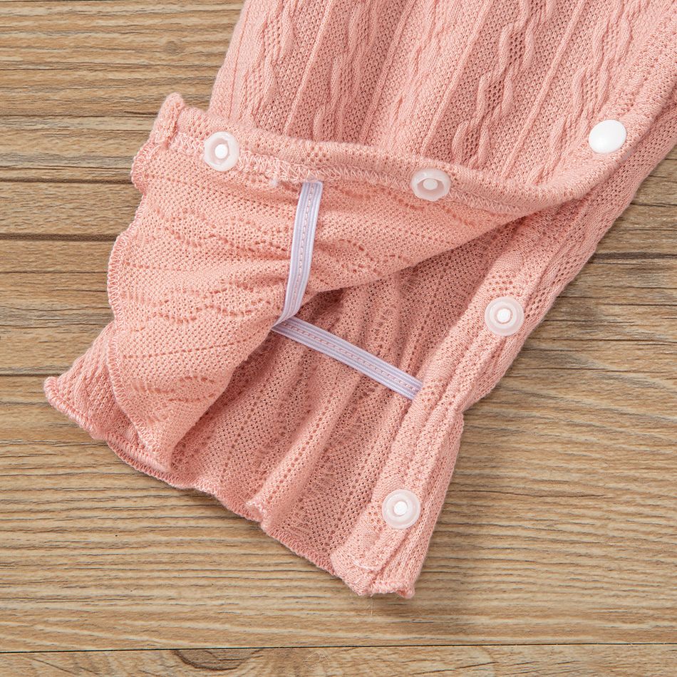 2pcs Baby Girl Applique Decor Pink Textured Ruffle Trim Bell-sleeve Jumpsuit with Headband Set Pink big image 7