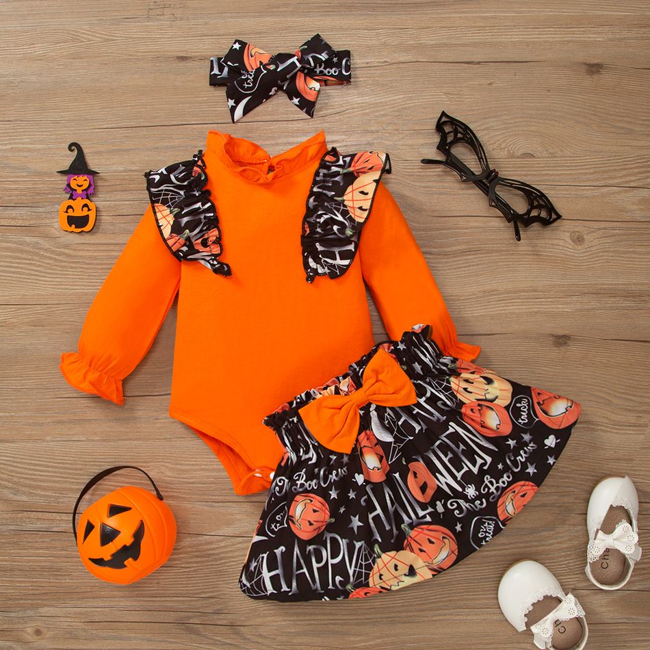 Halloween 3pcs Baby Girl 95% Cotton Long-sleeve Ruffle Trim Romper and Bow Front Allover Pumpkin & Letter Print Skirt with Headband Set Orange big image 1