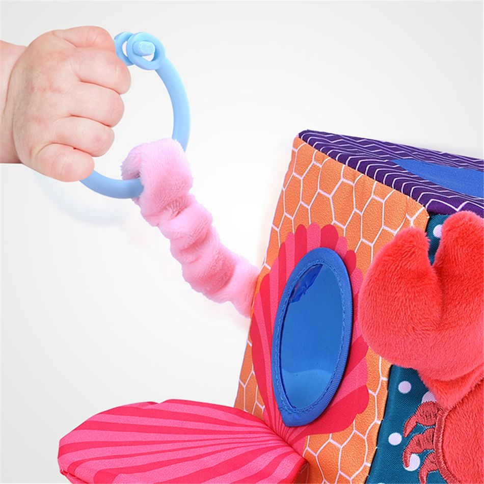 Brinquedo multifuncional de chocalhos de pelúcia para bebê cubo oceânico blocos macios de chocalhos de pelúcia anéis de brinquedo pendurado Multicolorido big image 5