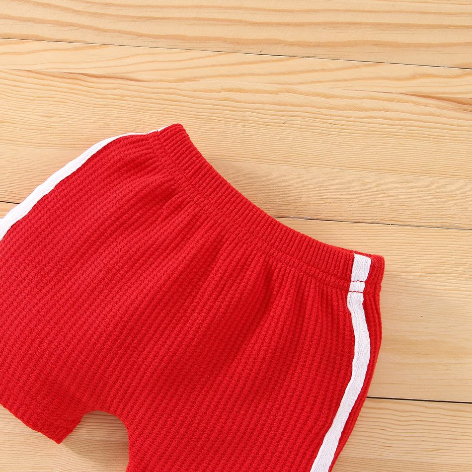 2pcs Baby Boy/Girl 95% Cotton Short-sleeve Love Heart and Letter Print Colorblock Tee with Shorts Set Red big image 6