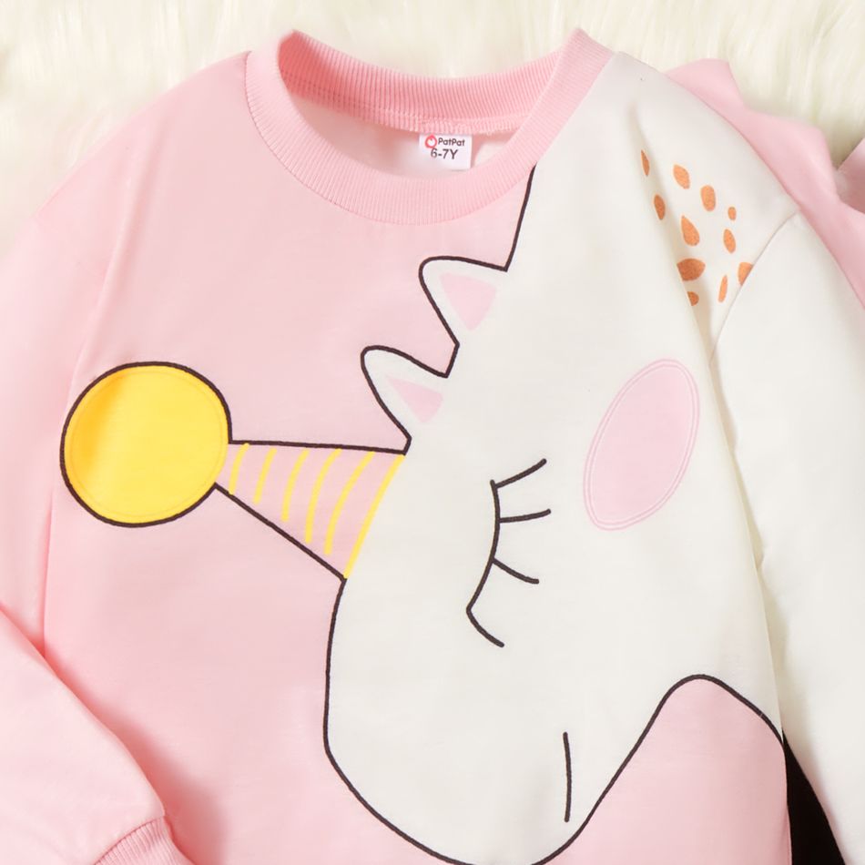 2pcs Kid Girl Unicorn Print Spike Design Colorblock Sweatshirt and Pants Set Pink big image 3