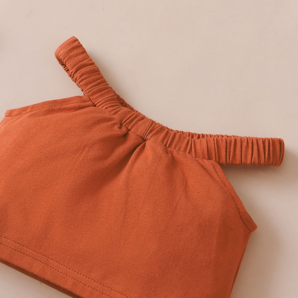 2pcs Baby Girl 95% Cotton Sleeveless Halter Neck Top and Floral Print Mesh Skirted Shorts Set Khaki big image 3