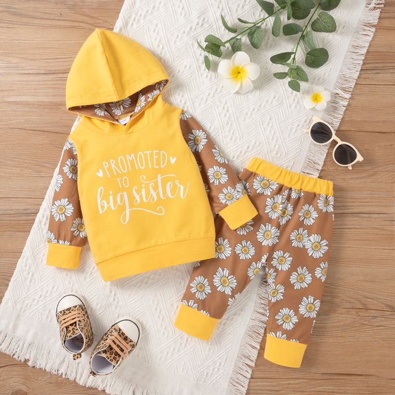 2pcs Baby Girl Letter Print and Daisy Floral Print Yellow Long-sleeve Hoodie and Pants Set Yellow
