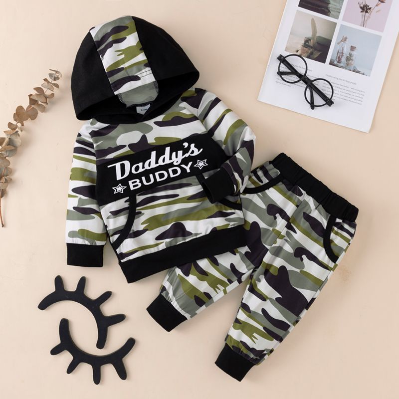 2pcs Baby Boy Letter Print Army Green Camouflage Long-sleeve Hoodie and Trousers Set Army green