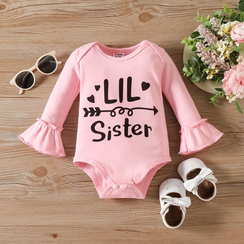 3pcs Baby Girl 95% Cotton Letter Graphic Flare-sleeve Romper and Floral Print Bow Front Pants with Headband Set Pink big image 3