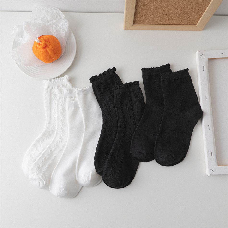 2-pairs Women Lettuce Trim Plain Socks Black/White big image 3
