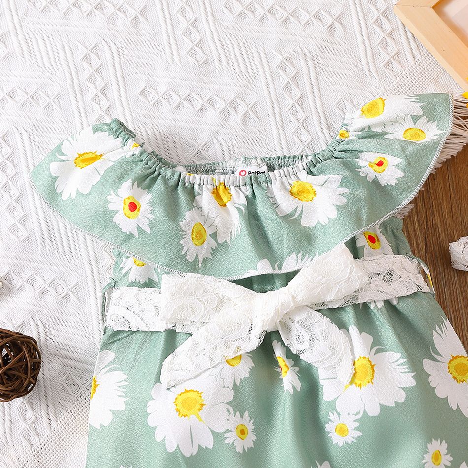 2pcs Baby Girl All Over Daisy Floral Print Ruffle Lace Belted Sleeveless Jumpsuit with Headband Set Green big image 3