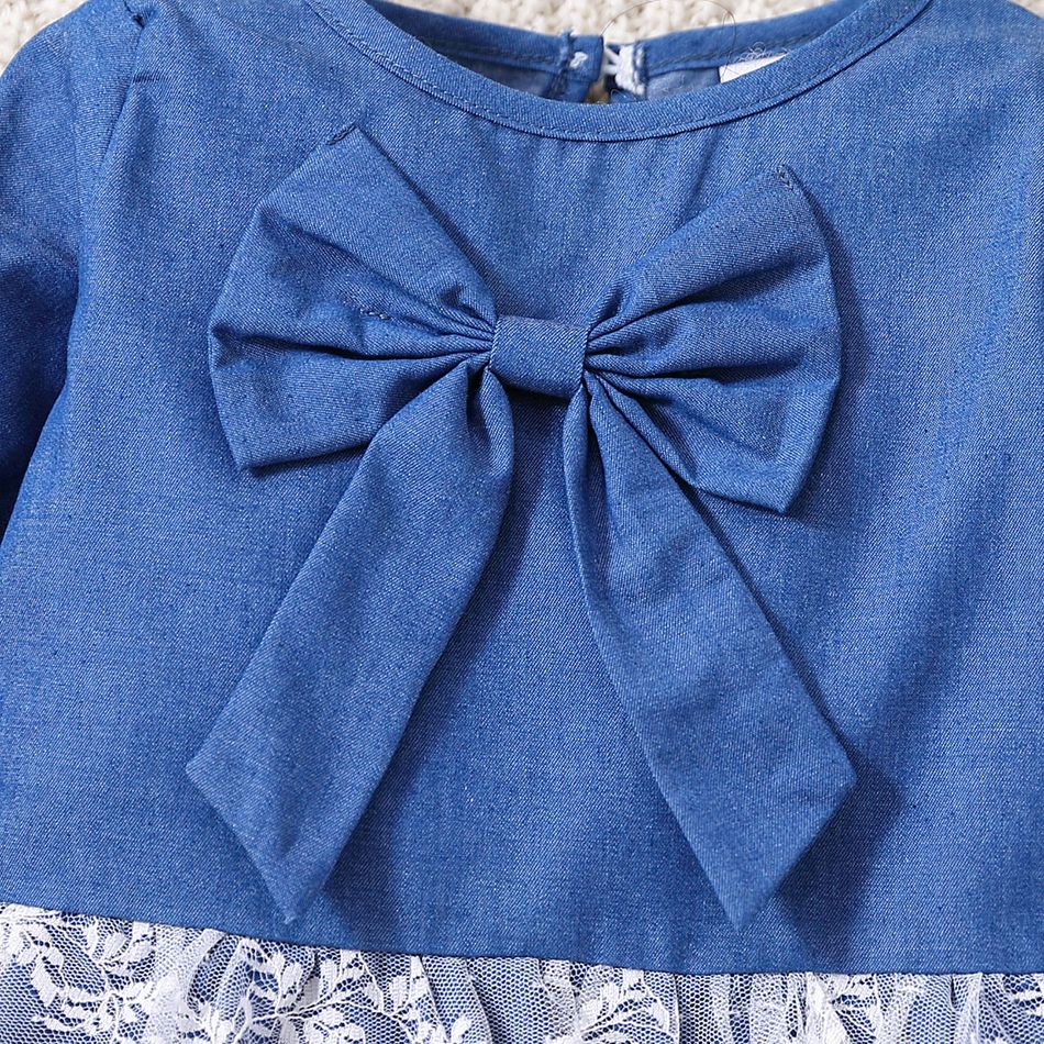 2pcs Toddler Girl Sweet Lace Design Bowknot Denim Tee and Flared Pants Set Blue big image 3