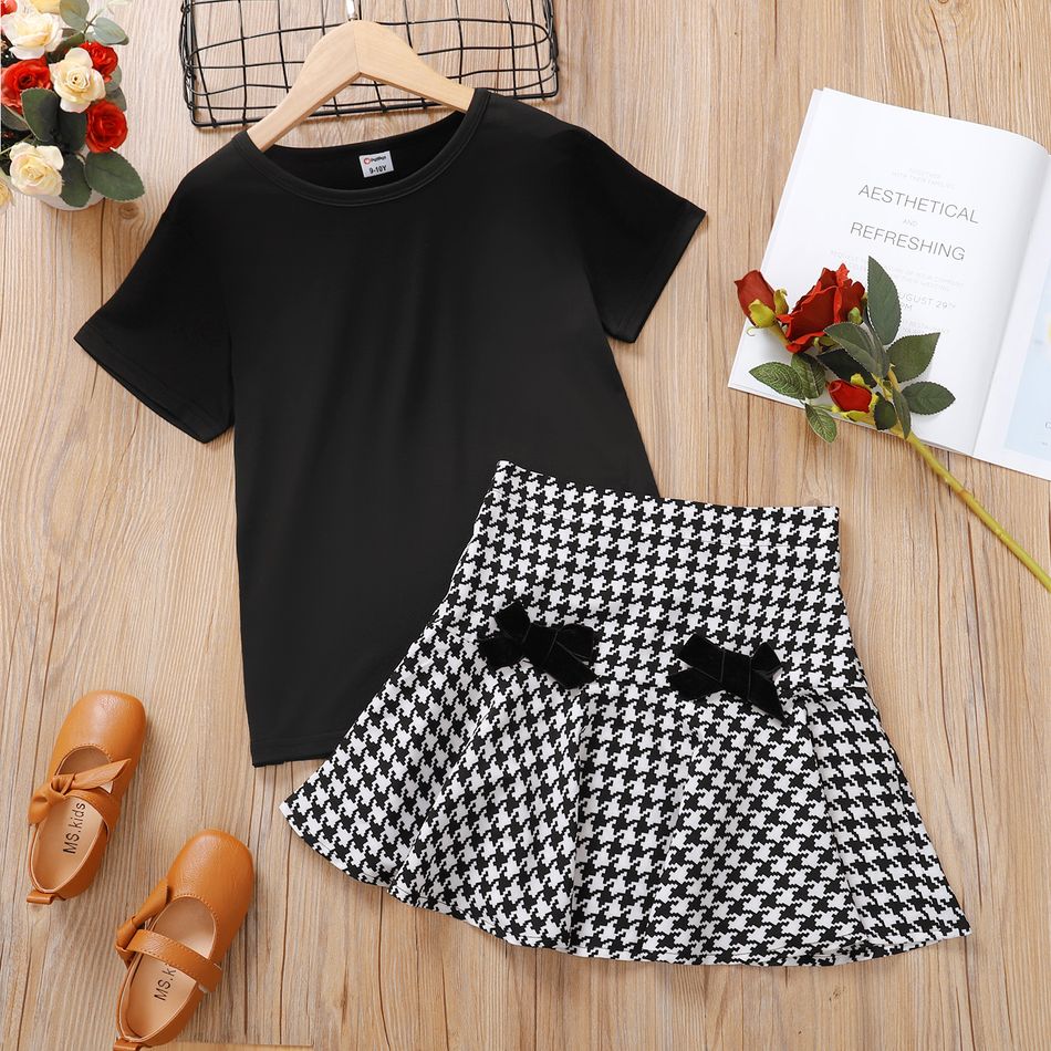 2-piece Kid Girl Short-sleeve Black Tee and Bowknot Design Houndstooth Skirt Set Black