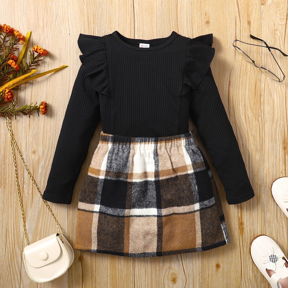2pcs Toddler Girl Trendy Ruffled Ribbed Black Tee and Plaid Skirt Set Black big image 4