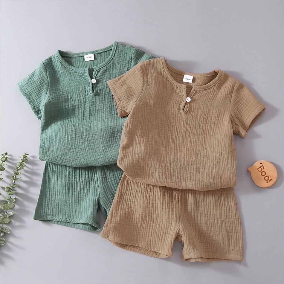 2pcs Toddler Boy/Girl Casual Solid Color Crepe Tee and Shorts Set Coffee big image 7