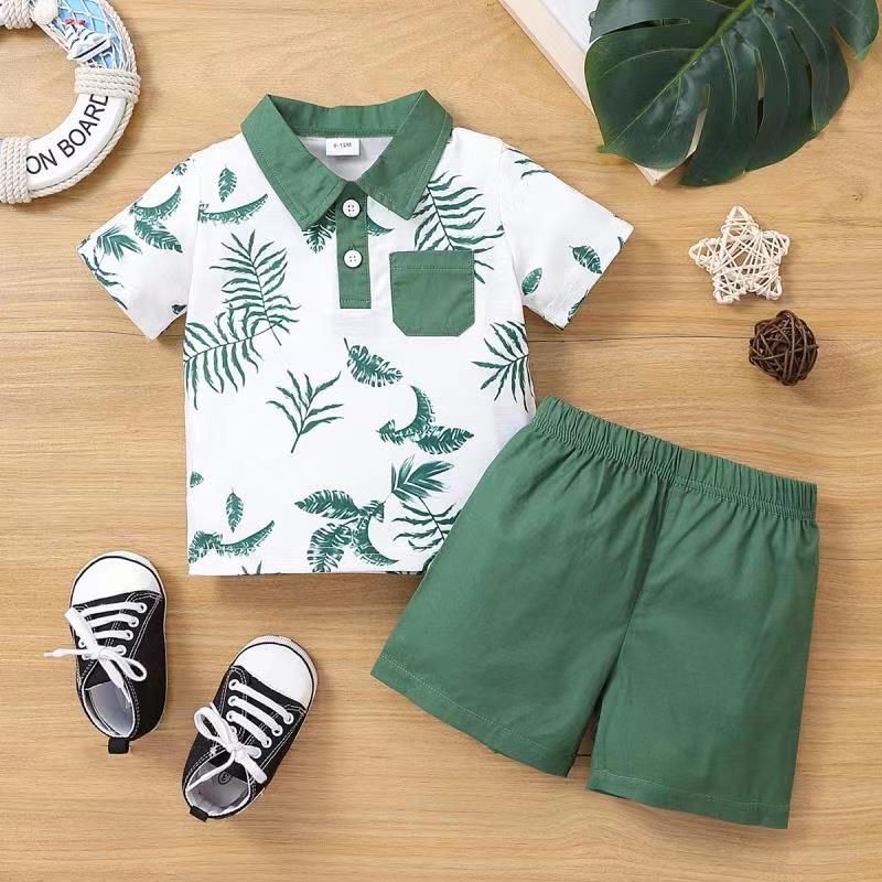 2pcs Baby Boy All Over Plant Print Short-sleeve Contrast Collar Polo Shirt and Solid Shorts Set Green