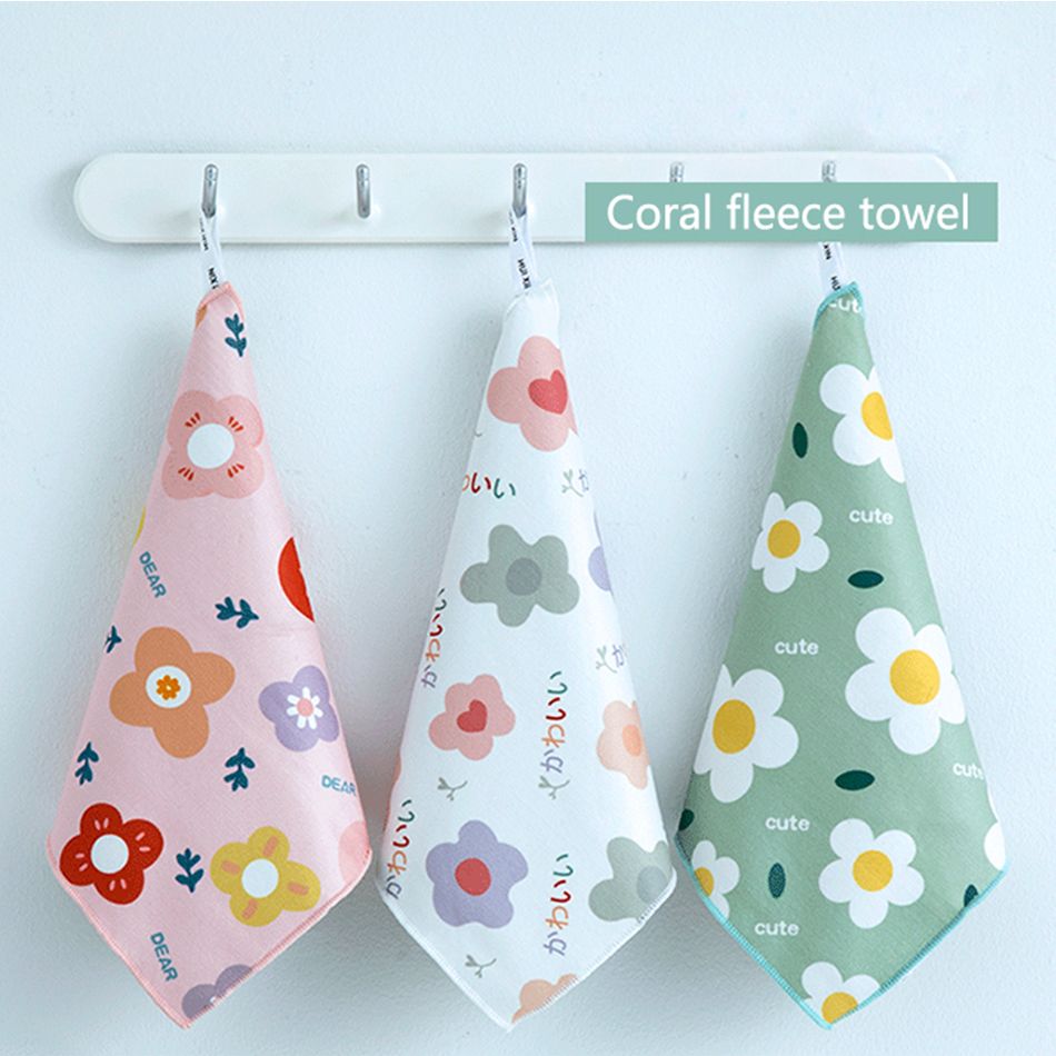Kids Cartoon Flower Print Hanging Bathroom Towels Coral Fleece Absorbent Square Hand Towels for Kitchen Bathroom White