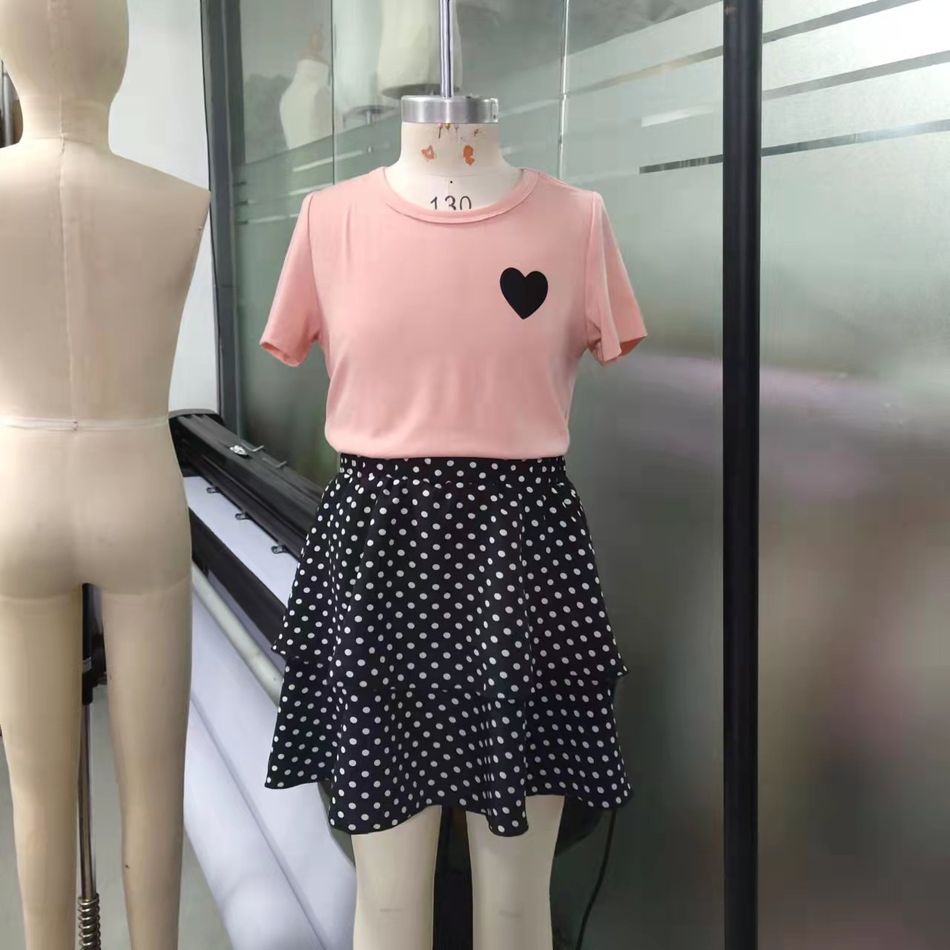 Valentine's Day 2-piece Kid Girl Round-collar Heart Print Tee and Polka dots Layered Skirt Set Light Pink