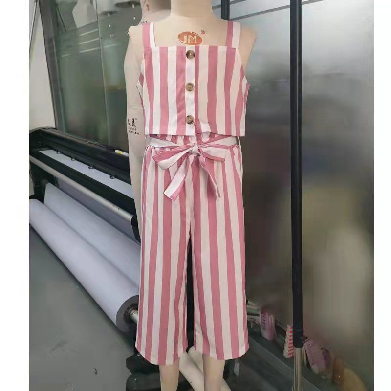 2-piece Kid Girl Stripe Button Design Camisole and Belted Paperbag Capri Pants Set Pink