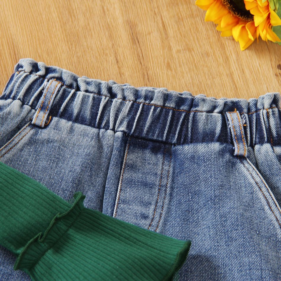 2pcs Toddler Girl Sweet Denim Jeans and Turtleneck Ruffled Bell sleeves Tee set Green big image 8