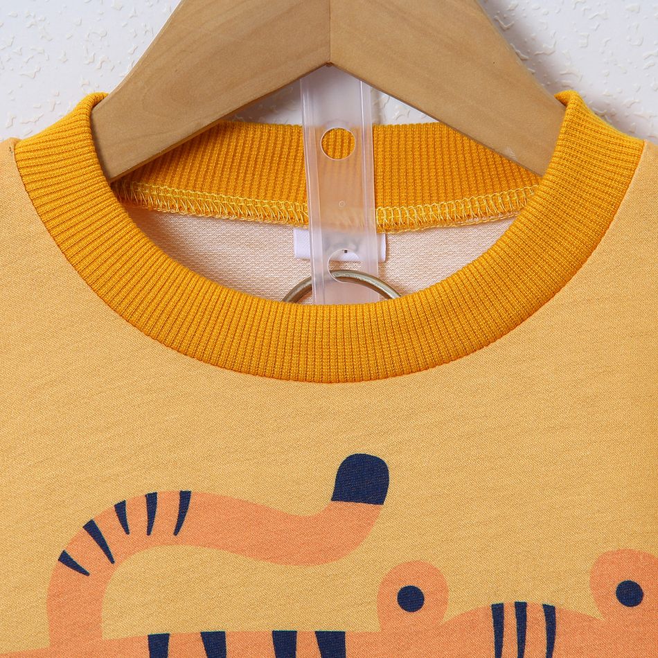 2pcs Toddler Boy Playful Ripped Denim Jeans and Animal Print Colorblock Sweatshirt Set Color block big image 3
